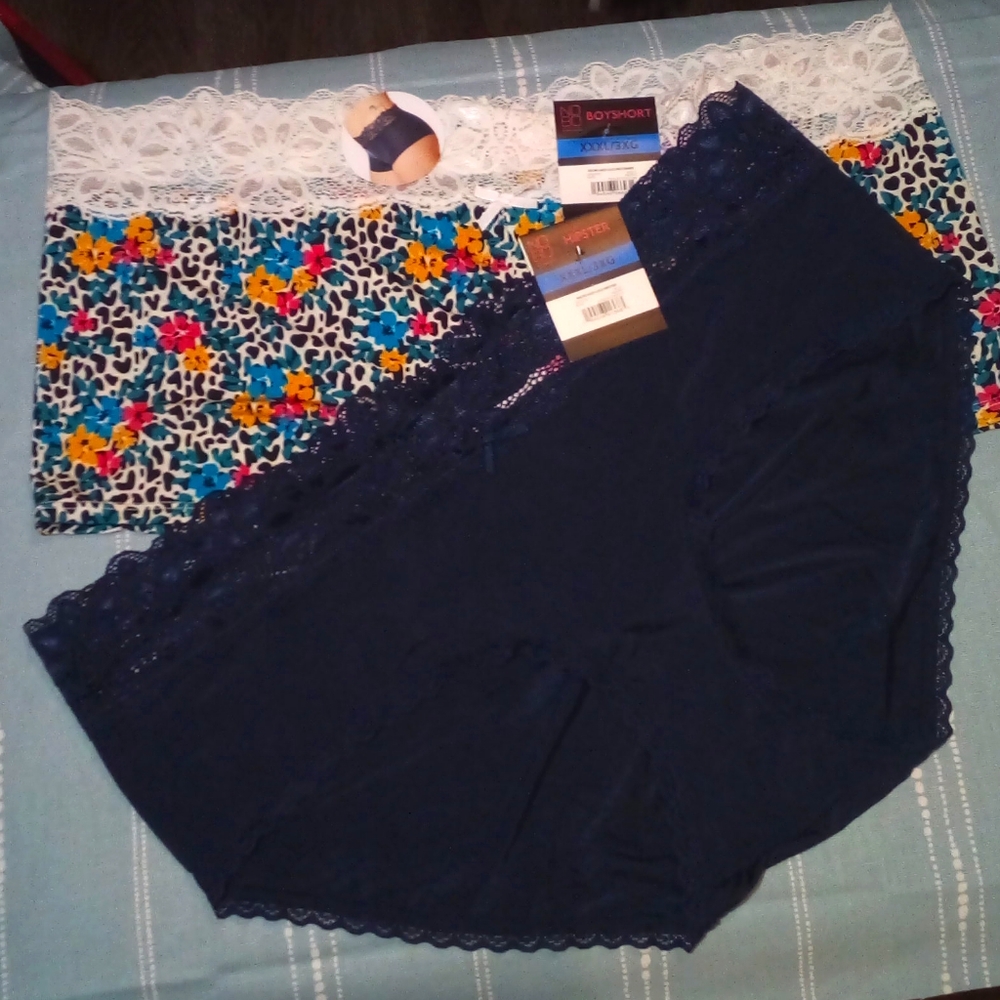 (SOLD) Time for New Undies ladies & π€ - Picture 2 of 4